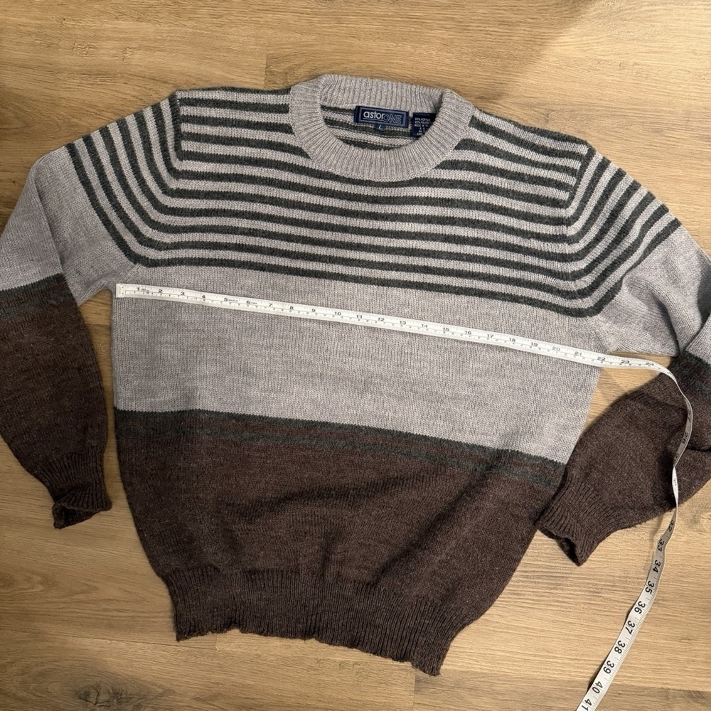 Vintage Astor One Striped Sweater Menβs L Gray Black Brown Crewneck - Picture 3 of 6
